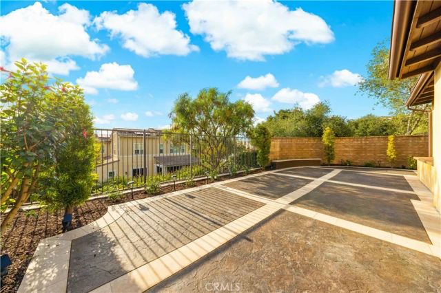 1 Intriga Court, Rancho Mission Viejo, CA 92694