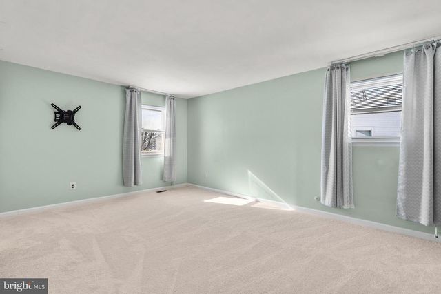 1525 SQUIRE LN, Cherry Hill, NJ 08003