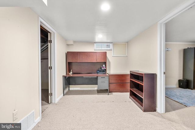 1525 SQUIRE LN, Cherry Hill, NJ 08003