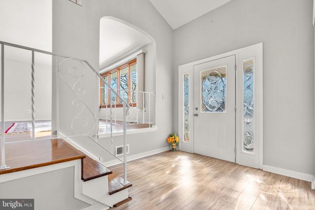 1525 SQUIRE LN, Cherry Hill, NJ 08003