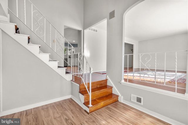 1525 SQUIRE LN, Cherry Hill, NJ 08003