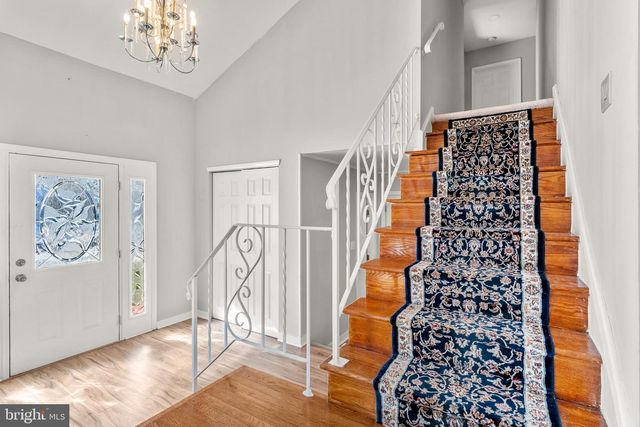 1525 SQUIRE LN, Cherry Hill, NJ 08003