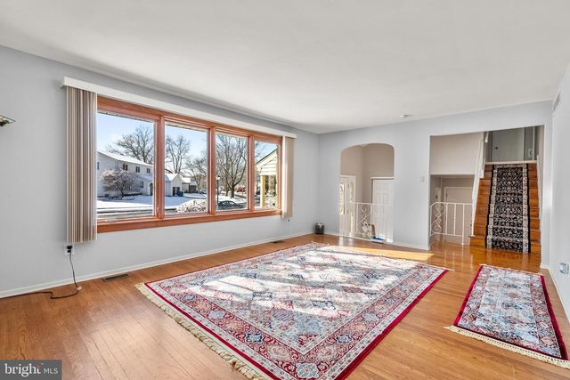 1525 SQUIRE LN, Cherry Hill, NJ 08003