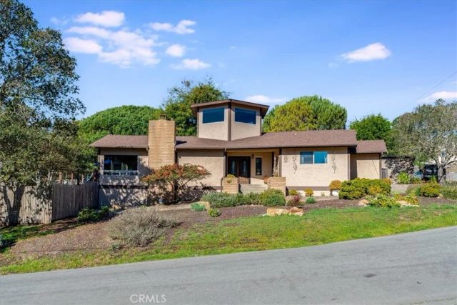 679 Orlando, Cambria, CA 93428