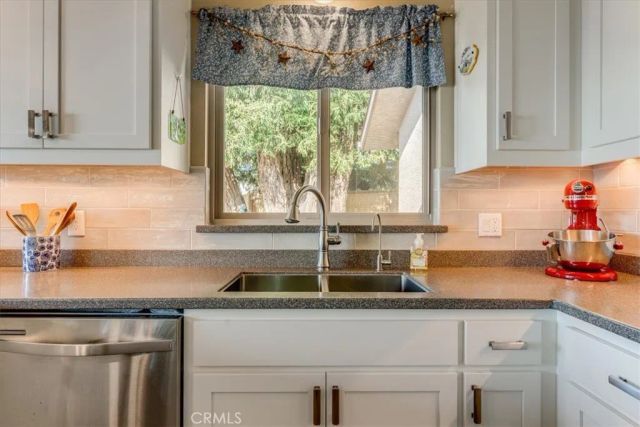 679 Orlando, Cambria, CA 93428