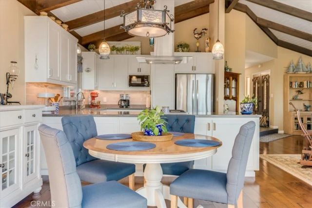 679 Orlando, Cambria, CA 93428