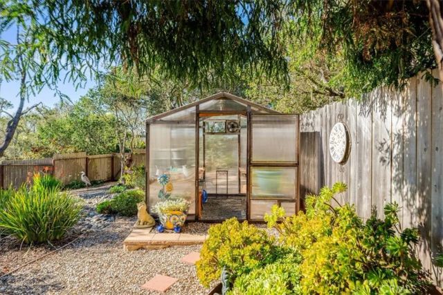 679 Orlando, Cambria, CA 93428