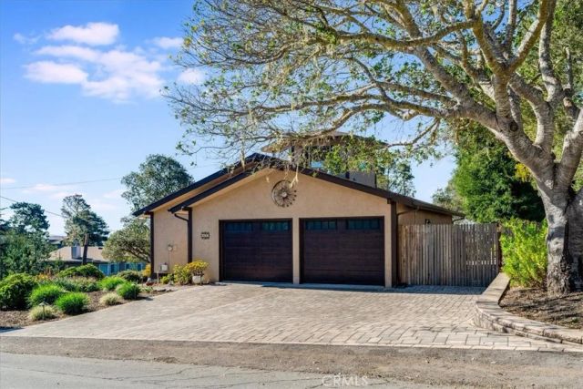 679 Orlando, Cambria, CA 93428