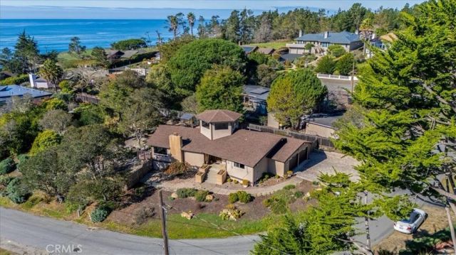 679 Orlando, Cambria, CA 93428