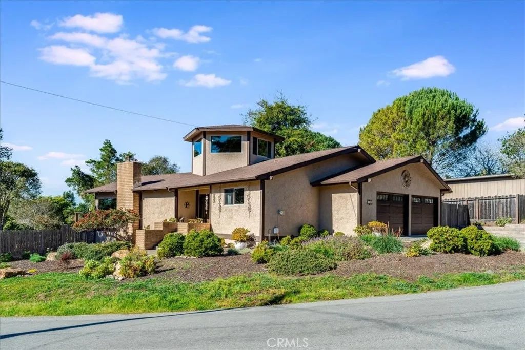 679 Orlando, Cambria, CA 93428