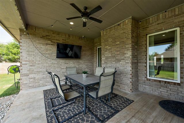 1540 NW 17th Place, Newcastle, OK 73065