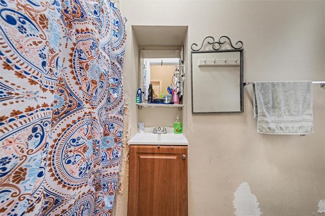 3635 BALI DRIVE, Sarasota, FL 34232