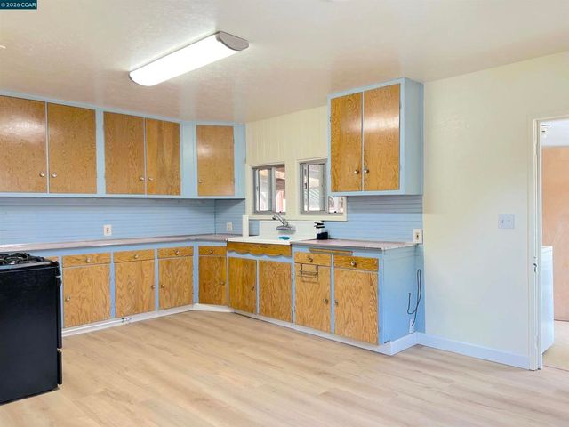 2340 Ranchito Dr, Concord, CA 94520