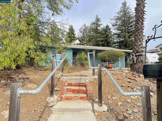 2340 Ranchito Dr, Concord, CA 94520