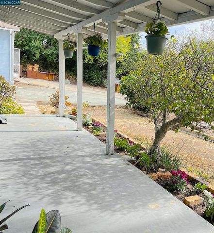 2340 Ranchito Dr, Concord, CA 94520