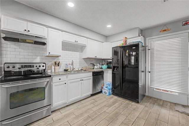 903, 905, 907 W Banz Road, Rogers, AR 72758