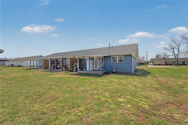 903, 905, 907 W Banz Road, Rogers, AR 72758