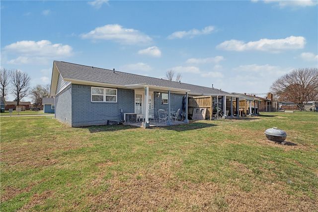 903, 905, 907 W Banz Road, Rogers, AR 72758