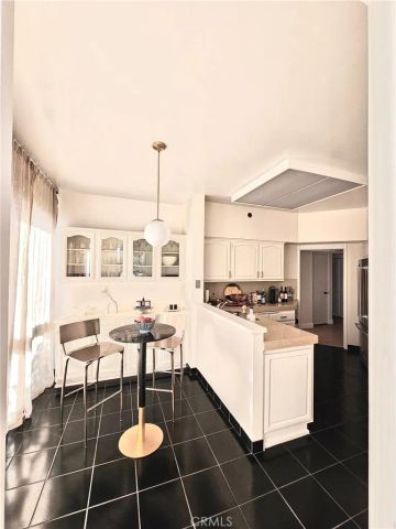 222 Monterey Road 104, Glendale, CA 91206