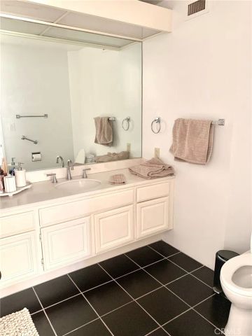 222 Monterey Road 104, Glendale, CA 91206