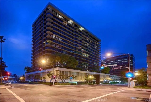 222 Monterey Road 104, Glendale, CA 91206