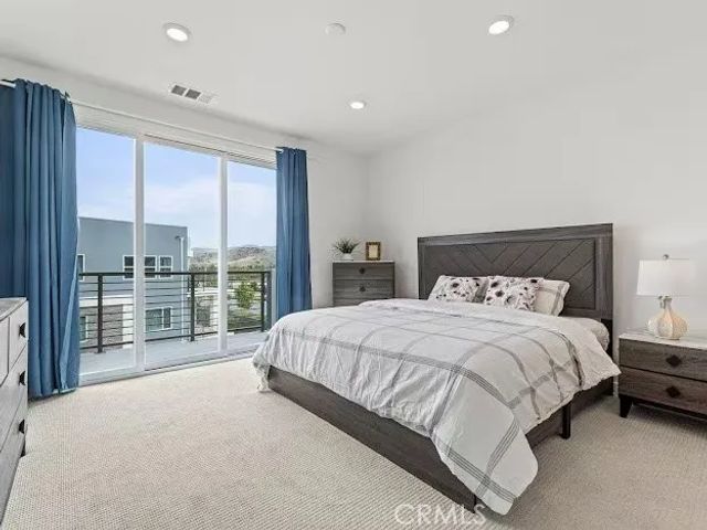 352 Tank, Irvine, CA 92618