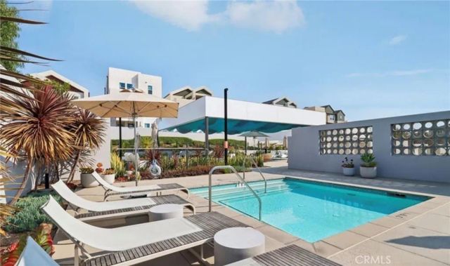 352 Tank, Irvine, CA 92618