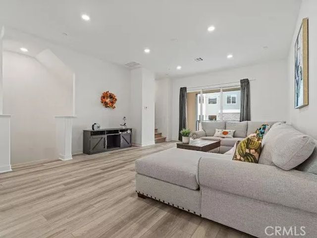 352 Tank, Irvine, CA 92618