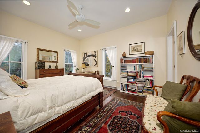 528 Eagle Valley Road, Tuxedo Park, NY 10987