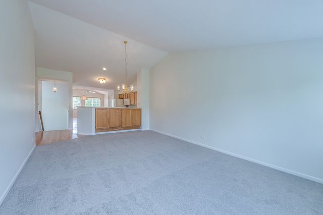 249 Sierra Pass Drive, Schaumburg, IL 60194