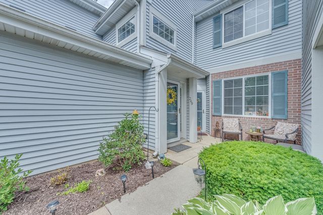 249 Sierra Pass Drive, Schaumburg, IL 60194