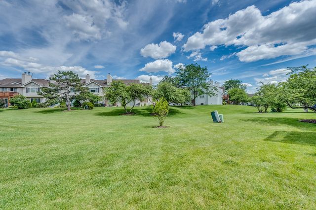 249 Sierra Pass Drive, Schaumburg, IL 60194