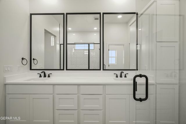 13912 Carolina Ponce Avenue, Horizon City, TX 79928