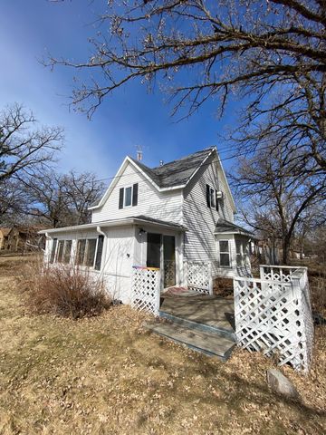 1115 6th Avenue E, Alexandria, MN 56308