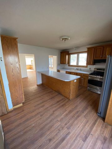 1115 6th Avenue E, Alexandria, MN 56308