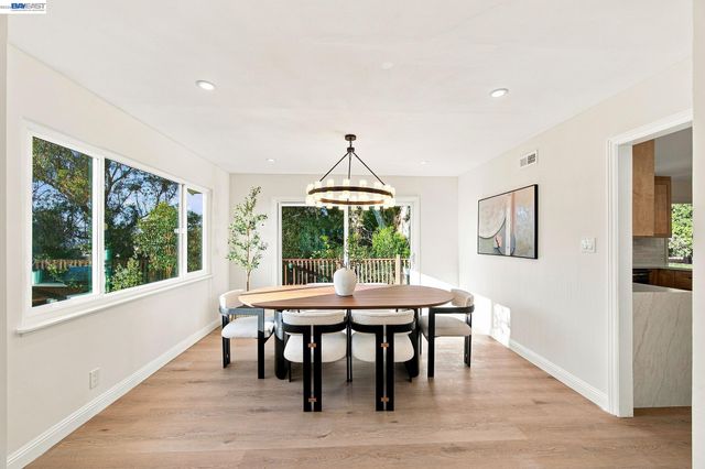 2500 Lancaster Ct, Hayward, CA 94542
