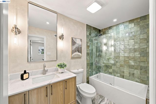 2500 Lancaster Ct, Hayward, CA 94542