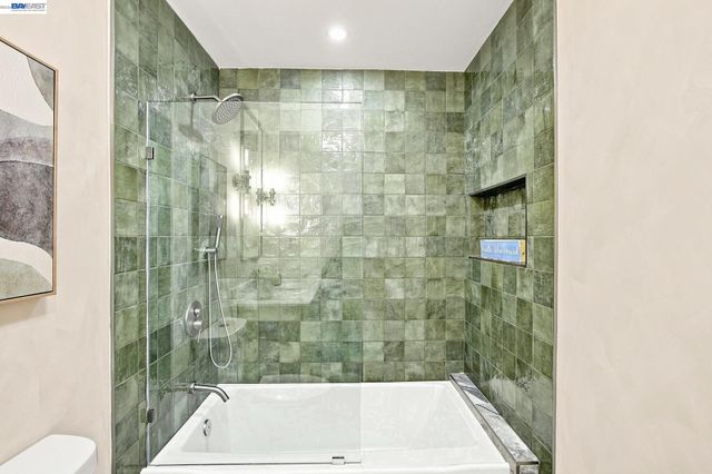 2500 Lancaster Ct, Hayward, CA 94542