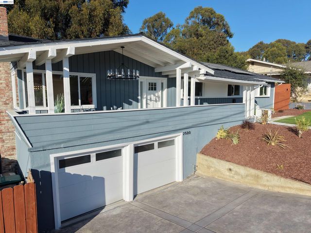2500 Lancaster Ct, Hayward, CA 94542