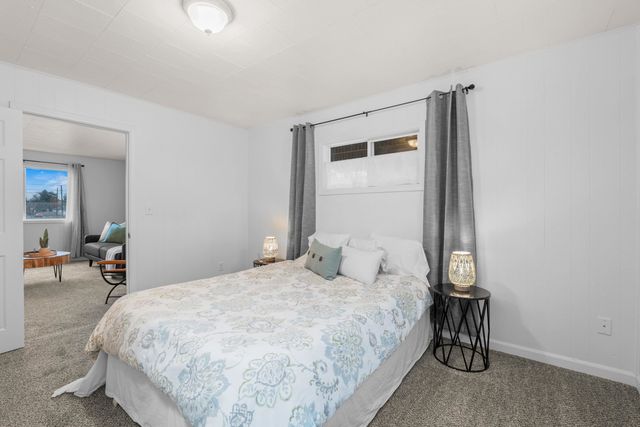 420 E Sanson Ave, Spokane, WA 99207