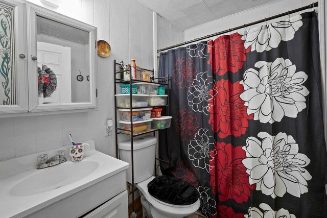 420 E Sanson Ave, Spokane, WA 99207