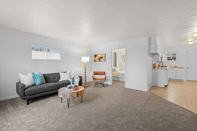 420 E Sanson Ave, Spokane, WA 99207