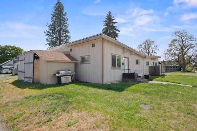 420 E Sanson Ave, Spokane, WA 99207