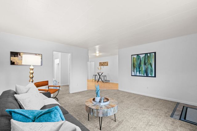 420 E Sanson Ave, Spokane, WA 99207