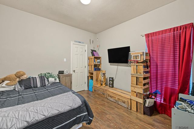 8293 Quiet Creek Dr, Denham Springs, LA 70726