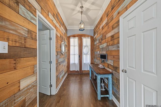 8293 Quiet Creek Dr, Denham Springs, LA 70726