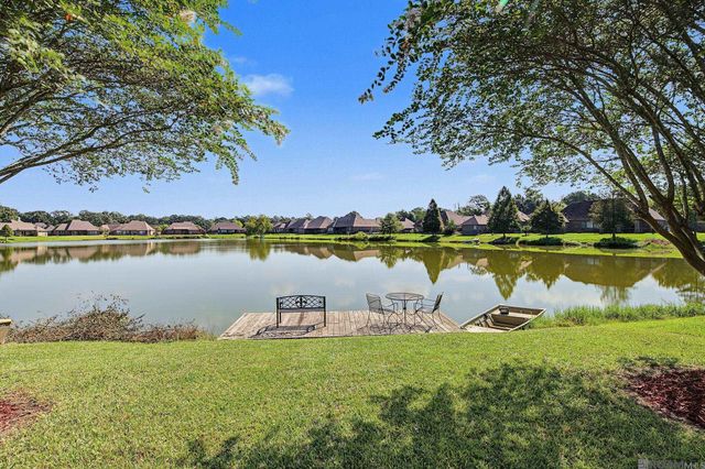 8293 Quiet Creek Dr, Denham Springs, LA 70726