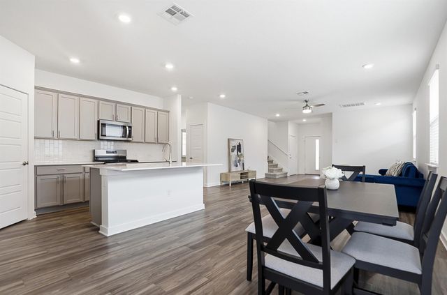 220 Centuryplant RD, Leander, TX 78641