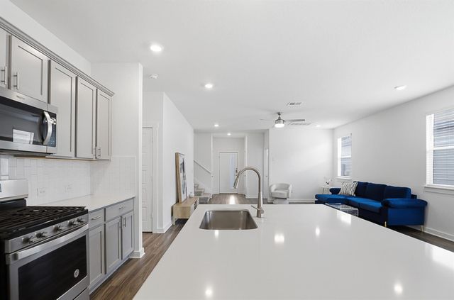 220 Centuryplant RD, Leander, TX 78641