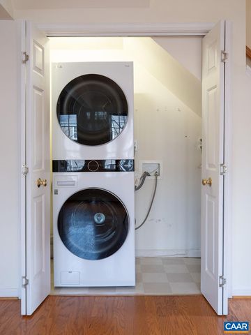 1411 GLENSIDE GREEN, Charlottesville, VA 22901